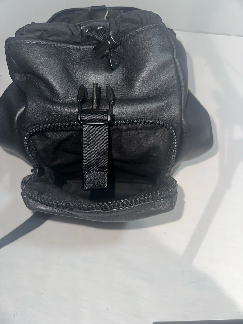 Coach Ranger leather Sling back pack - Picture 7 of 9